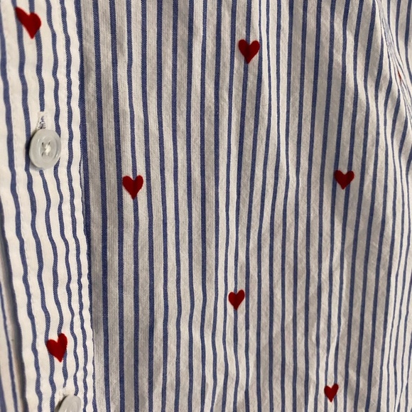 Talbots Velvety Heart, Pinstriped Button Down Top Size LARGE - Picture 6 of 6